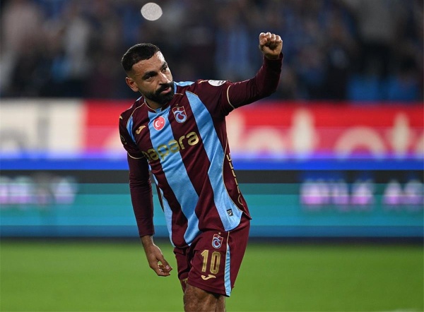 مصادفة تجمع محمد صلاح مع أسطورة ليفربول بعد الفوز على أتلتيكو مدريد