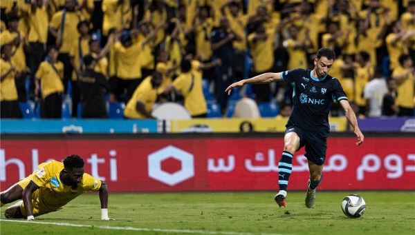 ترتيب هدافي الدوري السعودي بعد هاتريك مارتينيلي أمام التعاون