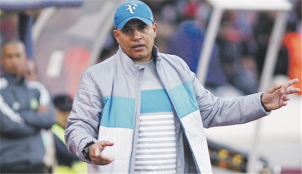 مدرب الجيش الرواندي يوضح نقاط قوة الزمالك ويعلق على أزمة عموتة مدرب الجيش الرواندي يوضح نقاط قوة الزمالك ويعلق على أزمة عموتة