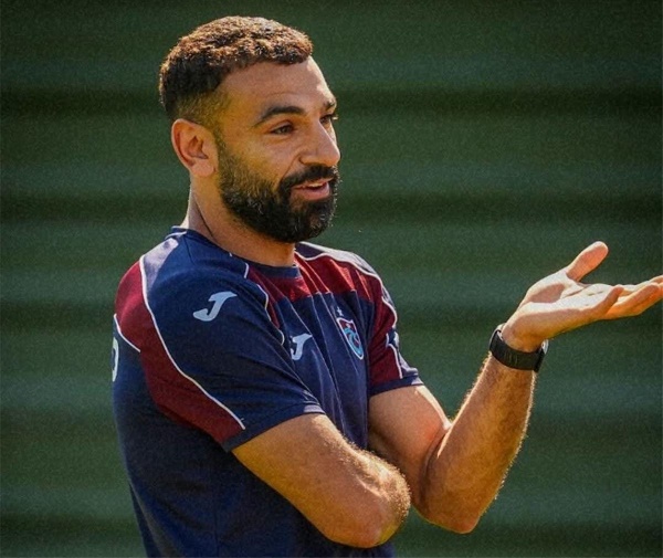 فالنسيا يهدد مساعي طرابزون سبور لـ خطف مدرب محمد صلاح المحتمل فالنسيا يهدد مساعي طرابزون سبور لـ خطف مدرب محمد صلاح المحتمل