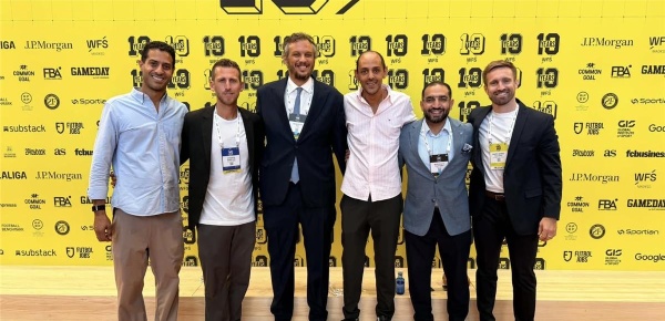 وفد بيراميدز يشارك في فعاليات مؤتمر كرة القدم العالمية ويبحث التعاون مع بادالونا الإسباني