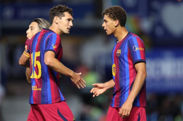 الكشف عن مدة غياب لاعب برشلونة بعد إصابته أمام إشبيلية الكشف عن مدة غياب لاعب برشلونة بعد إصابته أمام إشبيلية