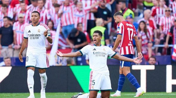 فيديو لفظ ناب بيلينجهام يهين حكم مباراة الديربي بعد خسارة ريال مدريد فيديو لفظ ناب بيلينجهام يهين حكم مباراة الديربي بعد خسارة ريال مدريد