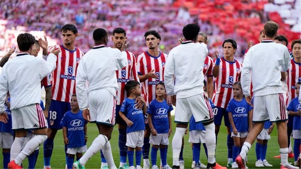 فيديو حالتا طرد شجار قوي بين لاعبي ريال مدريد وأتلتيكو بين الشوطين فيديو حالتا طرد شجار قوي بين لاعبي ريال مدريد وأتلتيكو بين الشوطين