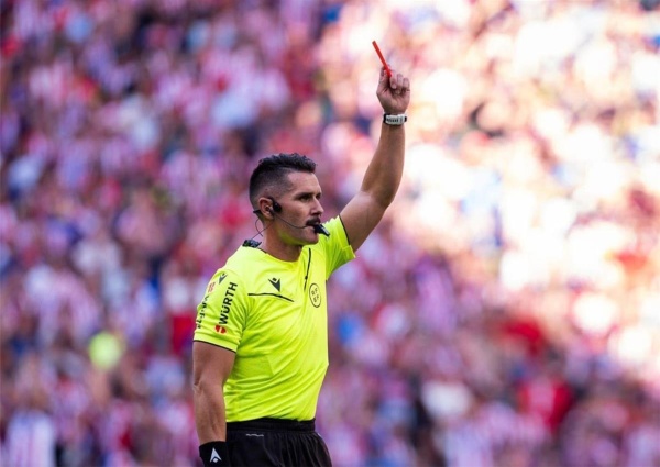 تقارير قرار هام من لجنة حكام الدوري الإسباني تجاه حكم ديربي مدريد تقارير قرار هام من لجنة حكام الدوري الإسباني تجاه حكم ديربي مدريد