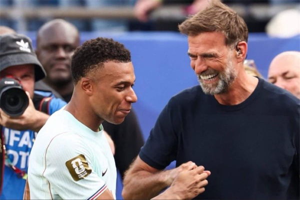 فيديو كان سيزامل محمد صلاح مبابي يكشف كواليس مثيرة عن مفاوضات ليفربول فيديو كان سيزامل محمد صلاح مبابي يكشف كواليس مثيرة عن مفاوضات ليفربول
