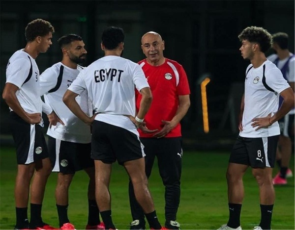 منتخب مصر كامل العدد استعداد ا لمواجهة أنجولا في تصفيات كأس أمم إفريقيا