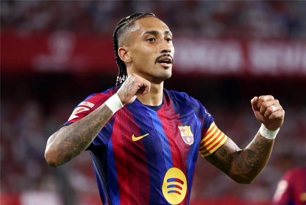 فيديو البرازيلي وجه طلب ا الكشف عن حديث مثير بين رافينها وحكم مباراة برشلونة إشبيلية فيديو البرازيلي وجه طلب ا الكشف عن حديث مثير بين رافينها وحكم مباراة برشلونة إشبيلية