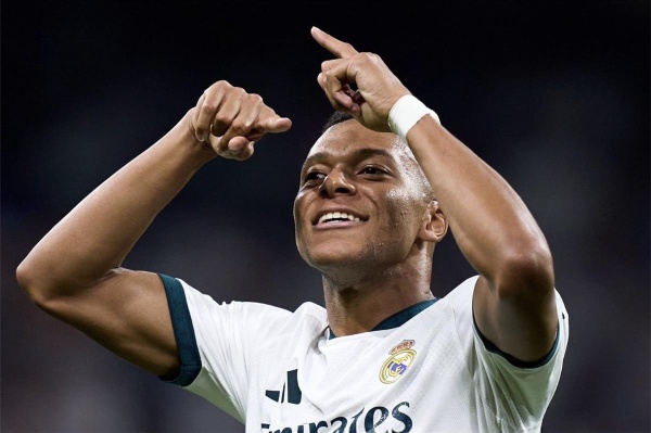 مبابي رونالدو استثناء ولاعب ريال مدريد لا يستحق هذه الانتقادات مبابي رونالدو استثناء ولاعب ريال مدريد لا يستحق هذه الانتقادات