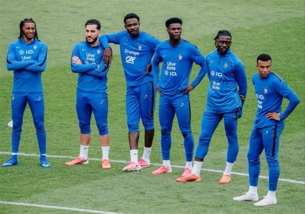 أول صدام بين زيدان ولاعبي فرنسا قبل مواجهة تركيا في دوري الأمم الأوروبية