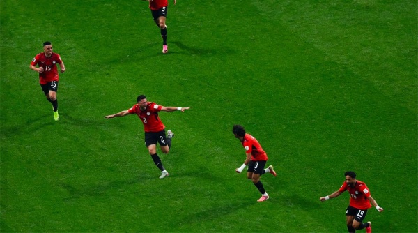معلقين مباراة مصر وأنجولا اليوم في تصفيات كأس أمم إفريقيا معلقين مباراة مصر وأنجولا اليوم في تصفيات كأس أمم إفريقيا