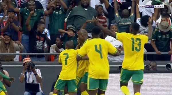 فيديو أول اختبار لـ موسيماني جنوب إفريقيا تهزم غينيا في تصفيات أمم إفريقيا