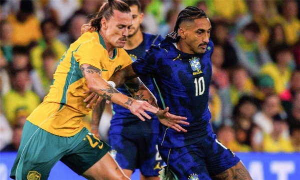 رافينها يوضح حالته بعد إصابته في مباراة البرازيل وأستراليا