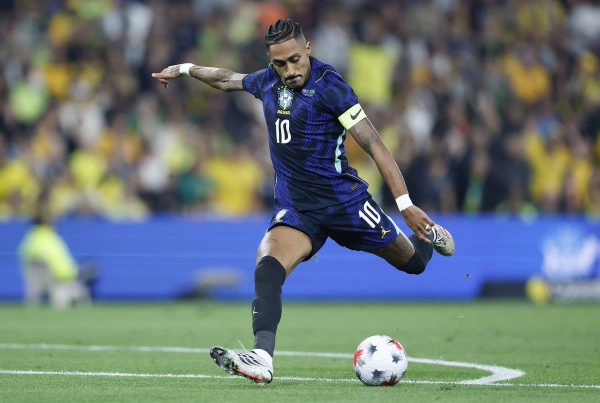 قرار هام من منتخب البرازيل بشأن إصابة رافينها