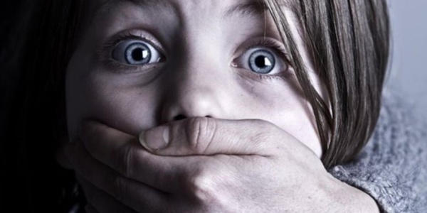 تدخل عاجل ينقذ طفلة من الزواج المبكر في الدقهلية يوم عقد قرانها