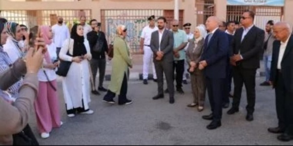 محافظ القاهرة يتفقد لجان الثانوية العامة بمدرسة تحيا مصر ويؤكد توفير مناخ آمن وضبط العملية الامتحانية صور