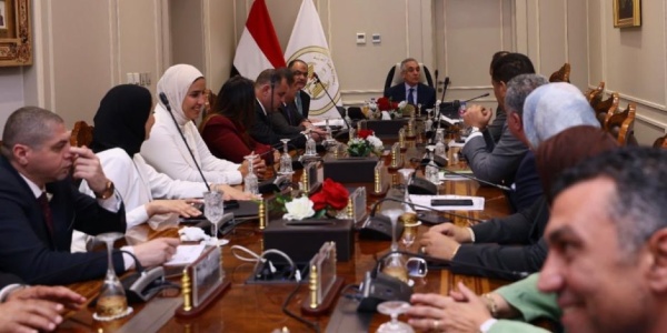 وزير العدل يلتقي عددا من أعضاء مجلسي النواب والشيوخ وزير العدل يلتقي عددا من أعضاء مجلسي النواب والشيوخ