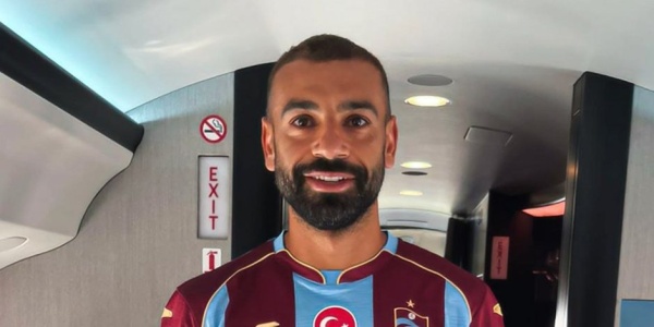 محمد صلاح حديث صحف تركيا بعد انضمامه رسمي ا إلى صفوف طرابزون سبور محمد صلاح حديث صحف تركيا بعد انضمامه رسمي ا إلى صفوف طرابزون سبور