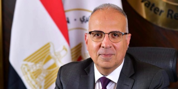 وزير الرى يتابع مستجدات تنفيذ المشروع القومي لضبط نهر النيل وفرعيه وزير الرى يتابع مستجدات تنفيذ المشروع القومي لضبط نهر النيل وفرعيه