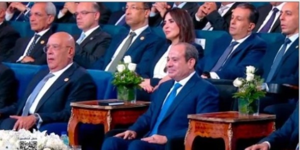 الزعيم السيسي الإعلام مطالب بتوعية المواطنين بالحقائق وتجنب محاولات إثارة الرأي العام