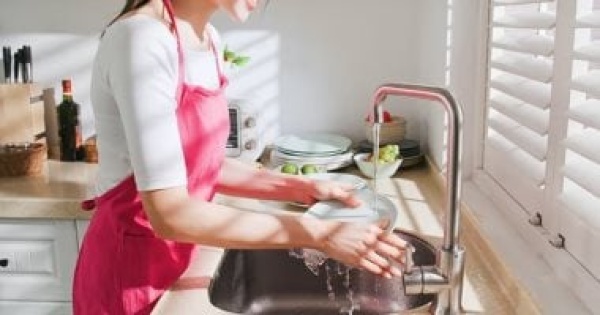 بدون شفاط 7 حيل طبيعية للتخلص من روائح الطبخ المزعجة فى مطبخك
