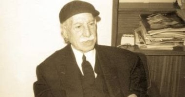 39 عام ا على رحيل توفيق الحكيم لماذا ي لقب بأبو المسرح المصرى الحديث 39 عام ا على رحيل توفيق الحكيم لماذا ي لقب بأبو المسرح المصرى الحديث