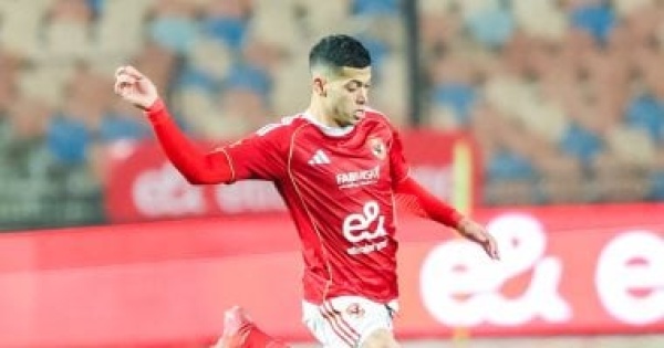 كل ما تريد معرفته عن خطة الأهلي لتجديد عقد إمام عاشور