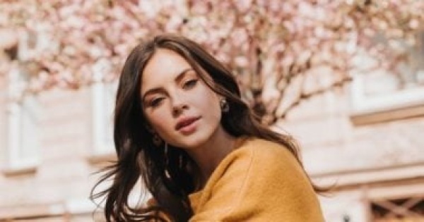 5 أبراج حظها قليل فى الحب رغم رومانسيتهم اعرف السبب 5 أبراج حظها قليل فى الحب رغم رومانسيتهم اعرف السبب