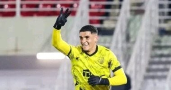 الأهلي يؤجل صفقة سفيان بنجديدة رغم موافقة اللاعب وناديه اعرف السبب الأهلي يؤجل صفقة سفيان بنجديدة رغم موافقة اللاعب وناديه اعرف السبب