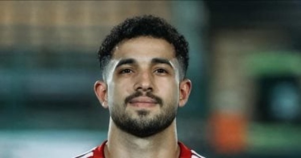 الأهلى يركز على ضم ظهير طلائع الجيش ويرجحه عن لاعب زد الأهلى يركز على ضم ظهير طلائع الجيش ويرجحه عن لاعب زد