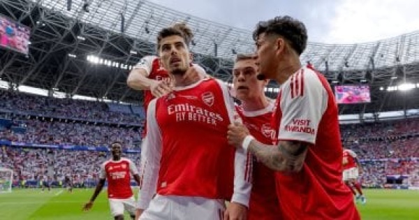 أرسنال يفعل بند شراء هينكابي من ليفركوزن