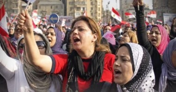 مصريات ضد الظلام سلسلة وثائقية ترصد شهادات نسائية عن ثورة 30 يونيو مصريات ضد الظلام سلسلة وثائقية ترصد شهادات نسائية عن ثورة 30 يونيو