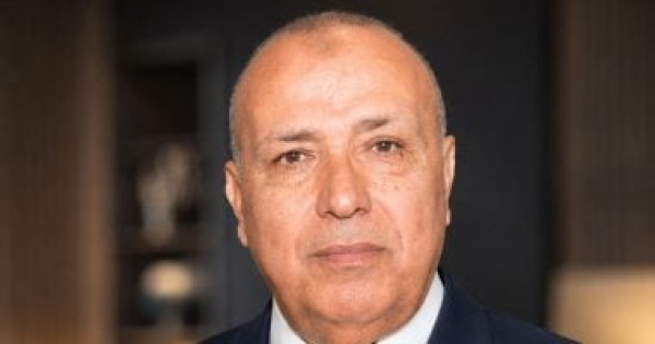 نافع فهمي رئيس ا لمجلس إدارة المالية والصناعية ومحمد عبدالعظيم مدير ا تنفيذي ا للشركة نافع فهمي رئيس ا لمجلس إدارة المالية والصناعية ومحمد عبدالعظيم مدير ا تنفيذي ا للشركة