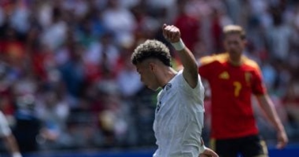 إمام عاشور رابع لاعب ي سجل لمنتخب مصر فى تاريخ كأس العالم