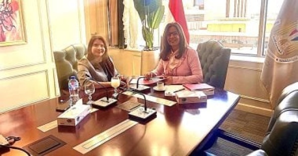 وزيرة الثقافة وخارجية النواب تبحثان استثمار الجولات الخارجية لترسيخ مكانة مصر