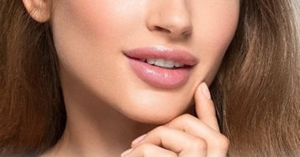 4 وصفات طبيعية لعلاج اسمرار الشفاه الليمون فى المقدمة 4 وصفات طبيعية لعلاج اسمرار الشفاه الليمون فى المقدمة