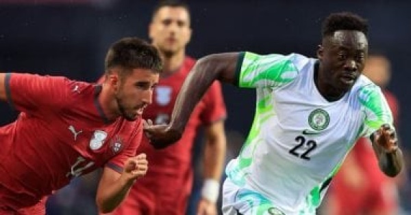 منتخب البرتغال ينعى مشجعه ويخطط لتكريمه فى مباراة الكونغو بالمونديال