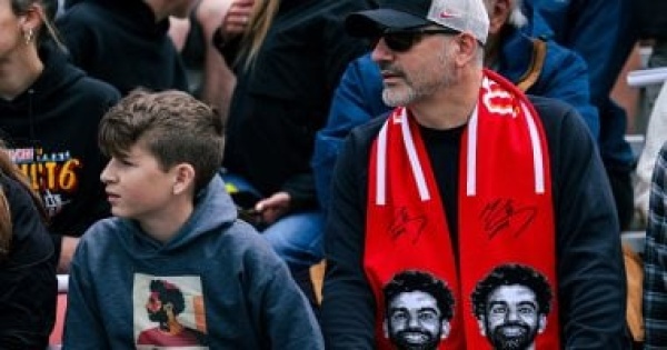 جماهير ليفربول في أمريكا تحضر مران منتخب مصر لمؤازرة محمد صلاح فيديو وصور
