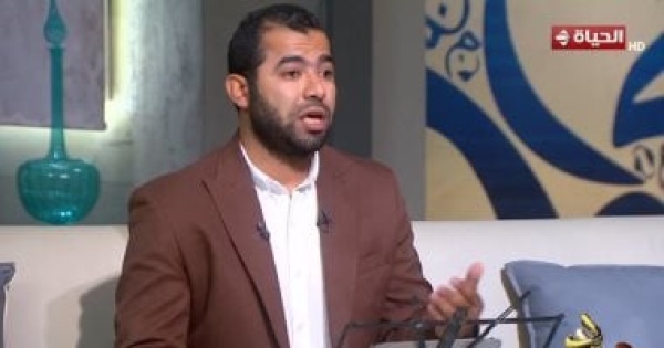 المنشد مصطفى يحيى الأزهرى المديح فى الله ورسوله يزرع الطمأنينة ويهذب النفوس المنشد مصطفى يحيى الأزهرى المديح فى الله ورسوله يزرع الطمأنينة ويهذب النفوس