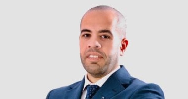 النائب سلمان السيوطي يتقدم باقتراح للبرلمان لإنشاء مراكز خدمية بالمناطق الصناعية النائب سلمان السيوطي يتقدم باقتراح للبرلمان لإنشاء مراكز خدمية بالمناطق الصناعية