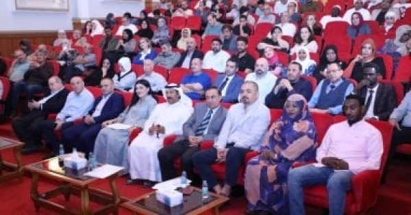 قصائد تفيض بالمحبة والحنين فى أمسية بيت الشعر بالشارقة