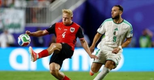 الجزائر يتعادل مع النمسا 1 1 فى الشوط الأول بكأس العالم فيديو
