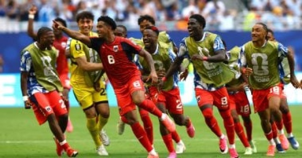 الرأس الأخضر يستحضر إنجازا غائبا منذ 60 عاما فى كأس العالم الرأس الأخضر يستحضر إنجازا غائبا منذ 60 عاما فى كأس العالم
