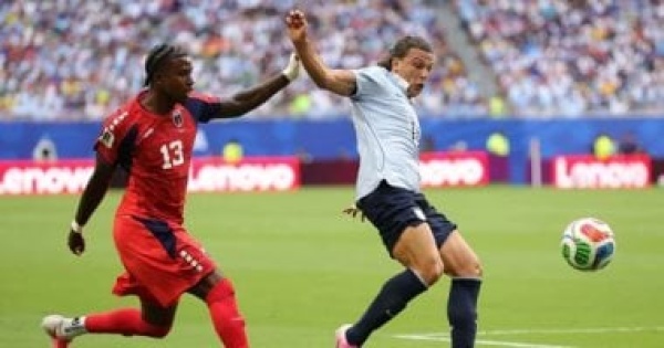 أوروجواي ضد الرأس الأخضر أراوخو يحقق أرقاما تاريخية فى كأس العالم
