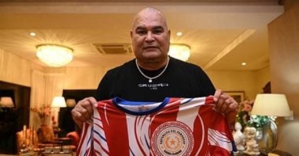 أسطورة باراجواي يهاجم الديوك سنواجه منتخب ا أفريقي ا وليس فرنسا أسطورة باراجواي يهاجم الديوك سنواجه منتخب ا أفريقي ا وليس فرنسا