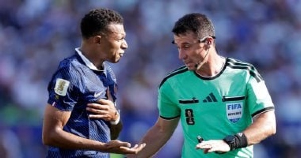 الـvar فى قفص الاتهام مصر وإنجلترا تكشفان كوارث حكام كأس العالم الـvar فى قفص الاتهام مصر وإنجلترا تكشفان كوارث حكام كأس العالم