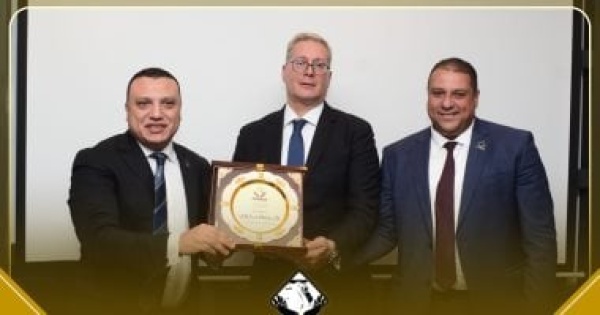 وزير البترول والثروة المعدنية لأعضاء التنسيقية العمل الجماعي أساس النجاح وزير البترول والثروة المعدنية لأعضاء التنسيقية العمل الجماعي أساس النجاح
