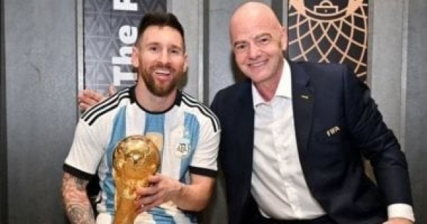 الفراعنة يشعلونها جدل المعاملة الخاصة يلاحق ميسي من برشلونة للمونديال