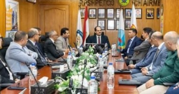 رئيس القابضة للغازات يتابع خطط زيادة إنتاج الغاز بشركة البرلس رئيس القابضة للغازات يتابع خطط زيادة إنتاج الغاز بشركة البرلس