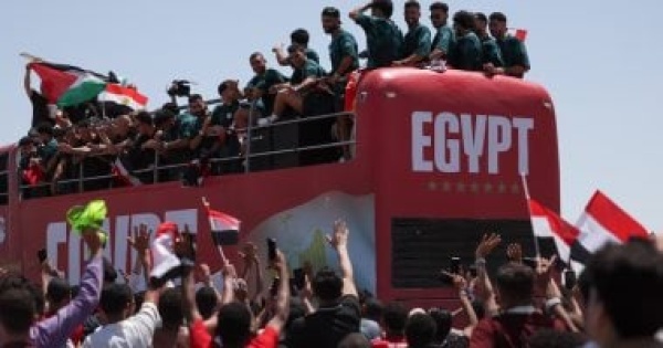 كاف يحتفي بمنتخب مصر بعد العودة من المونديال لم يتوقف الشعب عن الثقة بهم